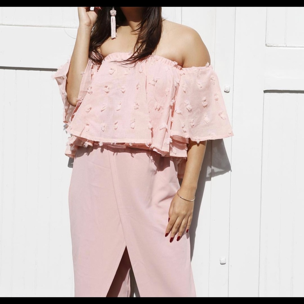 Off shoulder pink top like new
